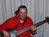 Wim Bodelier, drum en basgitaar, tevens zang
